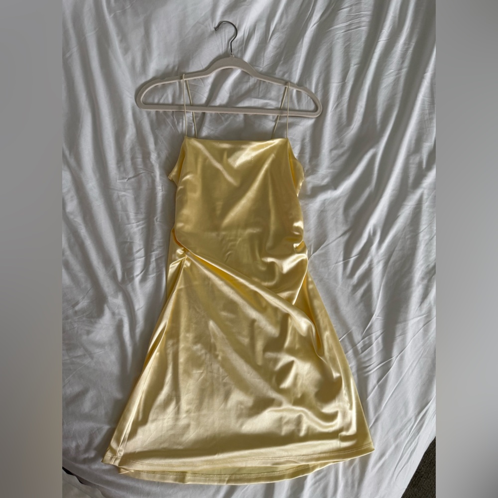 Elegant Yellow Satin Night Out Dress